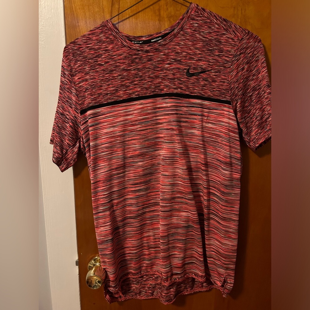 Used men’s Nike t-shirt